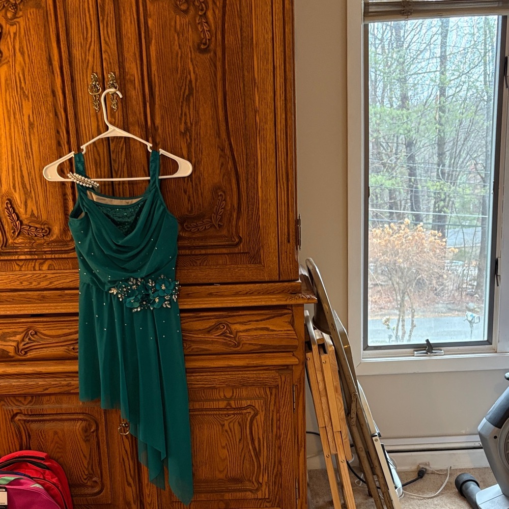Elegant Teal Sleeveless Dress with Embellishments
